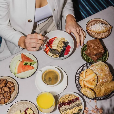 Hotel Thalguter - Rooms & Breakfast